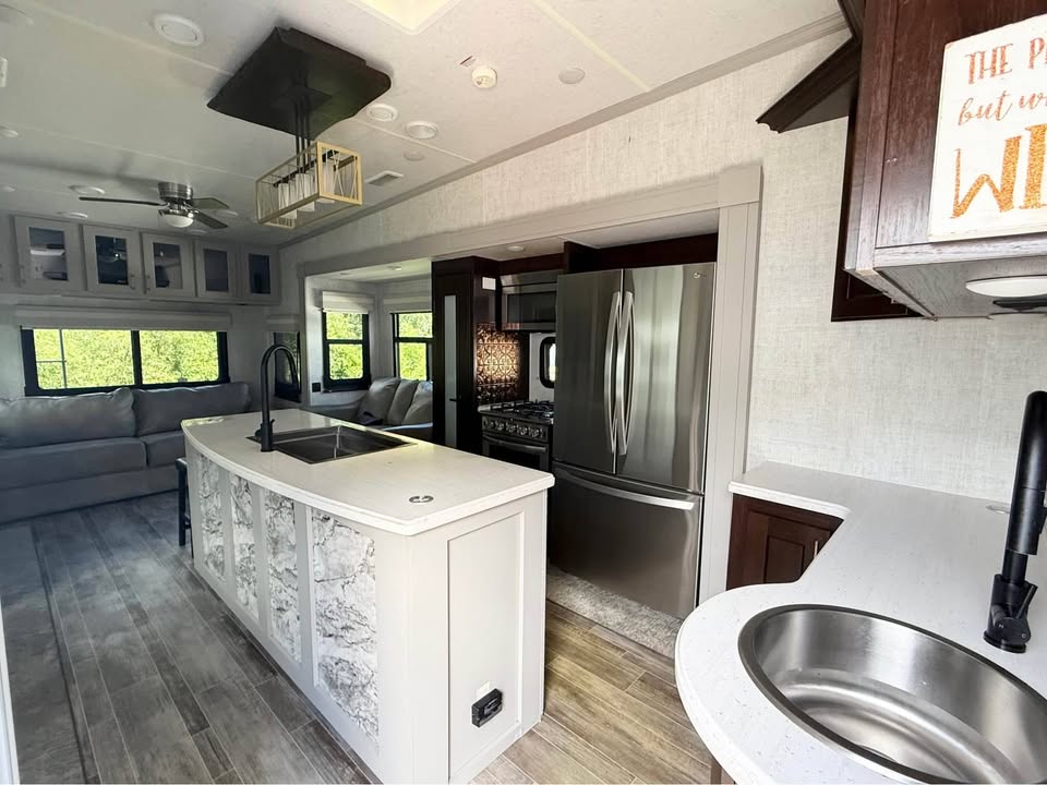 2021 Forest River Columbus - $27,999