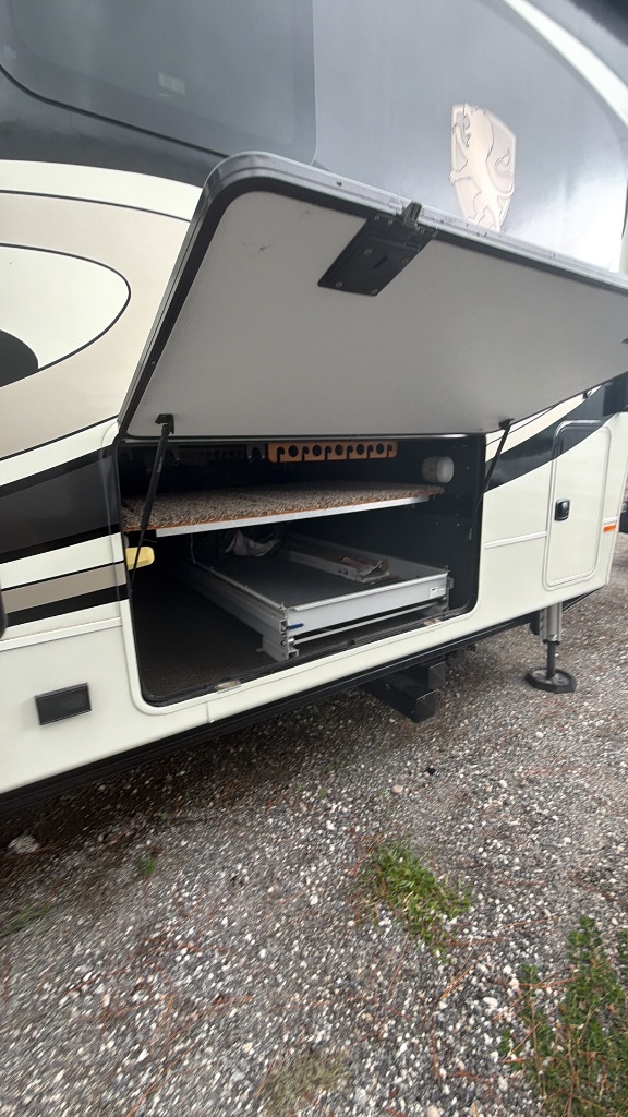 2009 Roadmaster Incomplete Vehicle Chassis - $49,999
