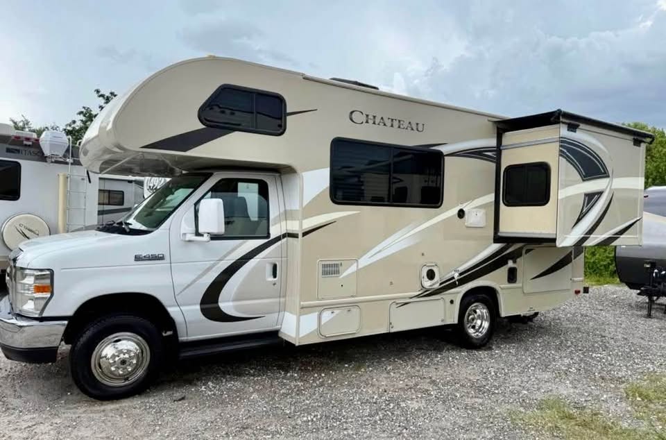 2017 Ford E-450 - $47,000