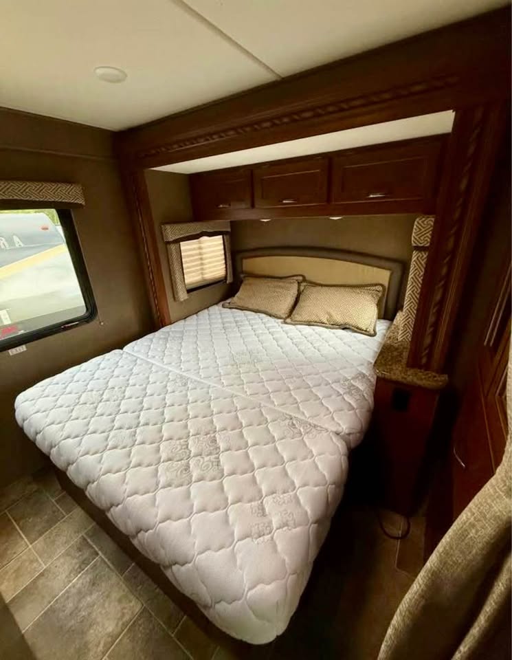 2017 Ford E-450 - $47,000