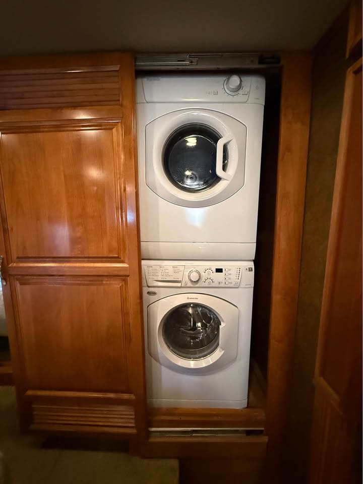 2015 Freightliner Xc-m Modular Rail Rear Engine Motor Home Chassis - $79,999