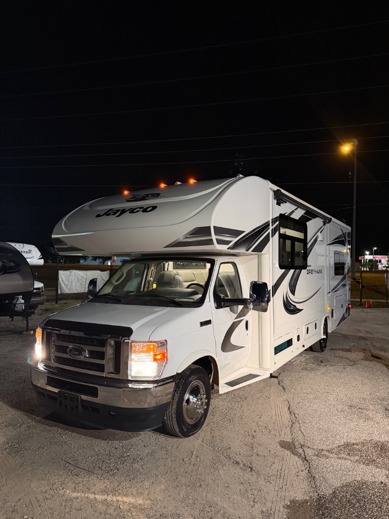 2021 Ford E-450 - $54,999