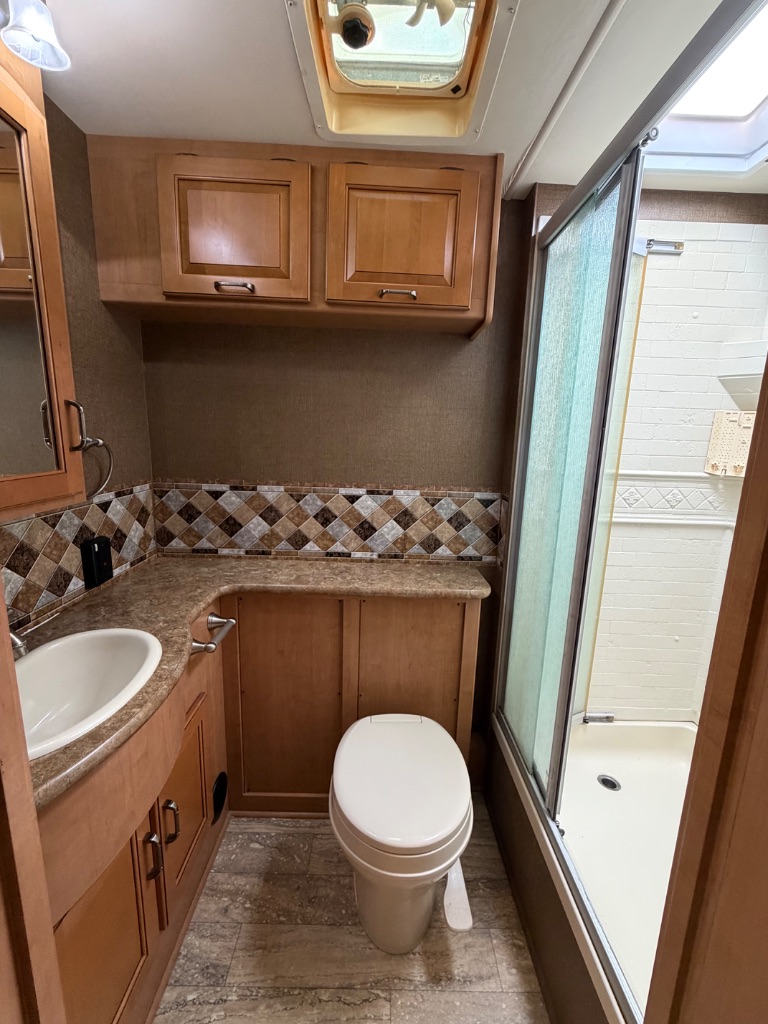 2016 Ford Motorhome Chassis - $34,999