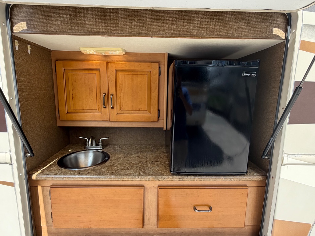 2016 Ford Motorhome Chassis - $34,999