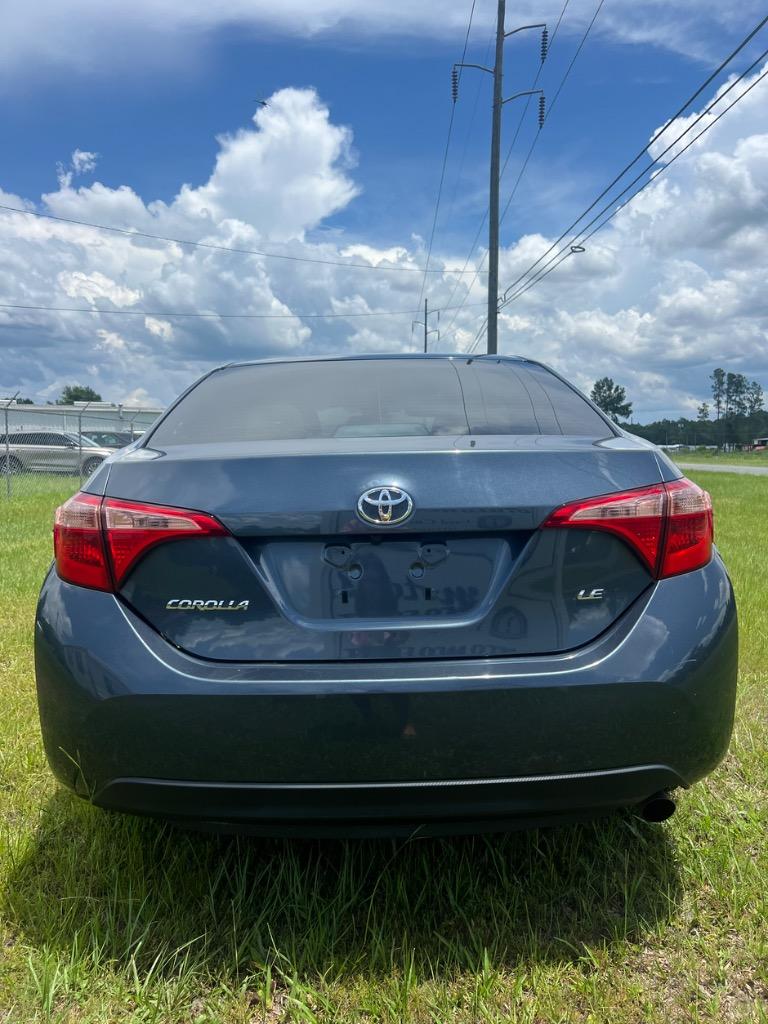 2019 Toyota Corolla LE photo