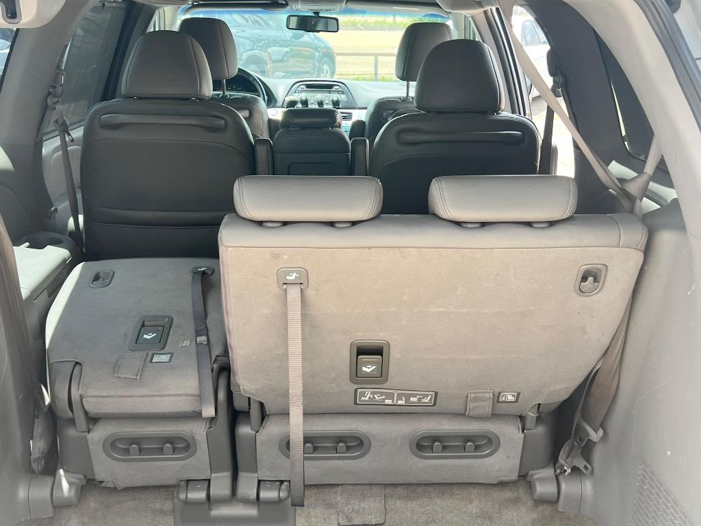 2010 Honda Odyssey EX-L w/DVD photo