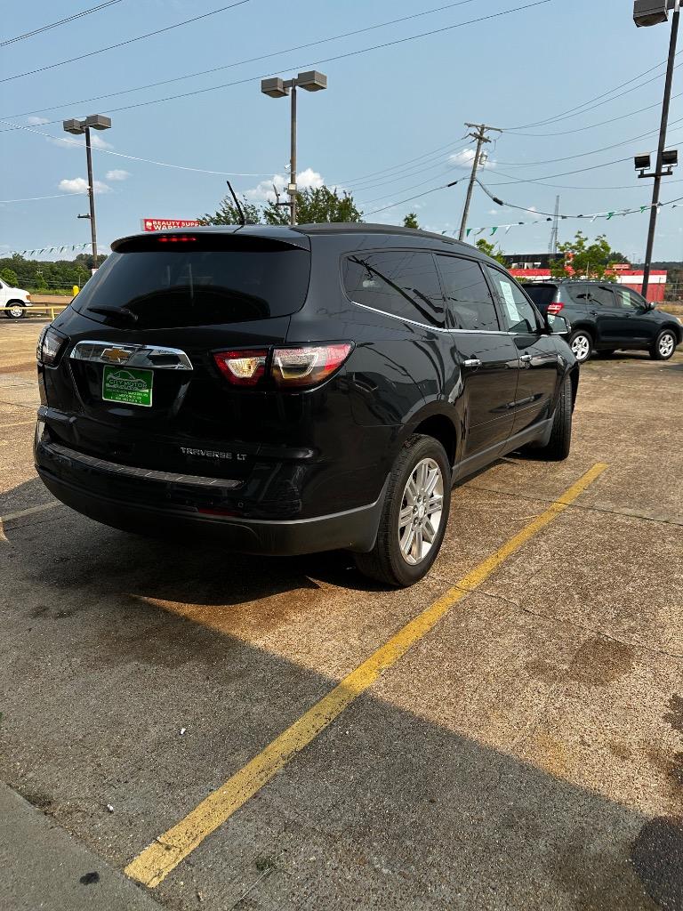 2015 Chevrolet Traverse LT photo