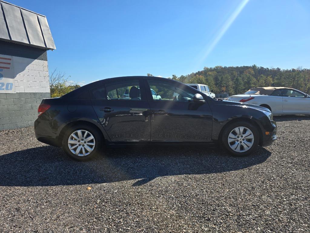 2016 Chevrolet Cruze - $7,450