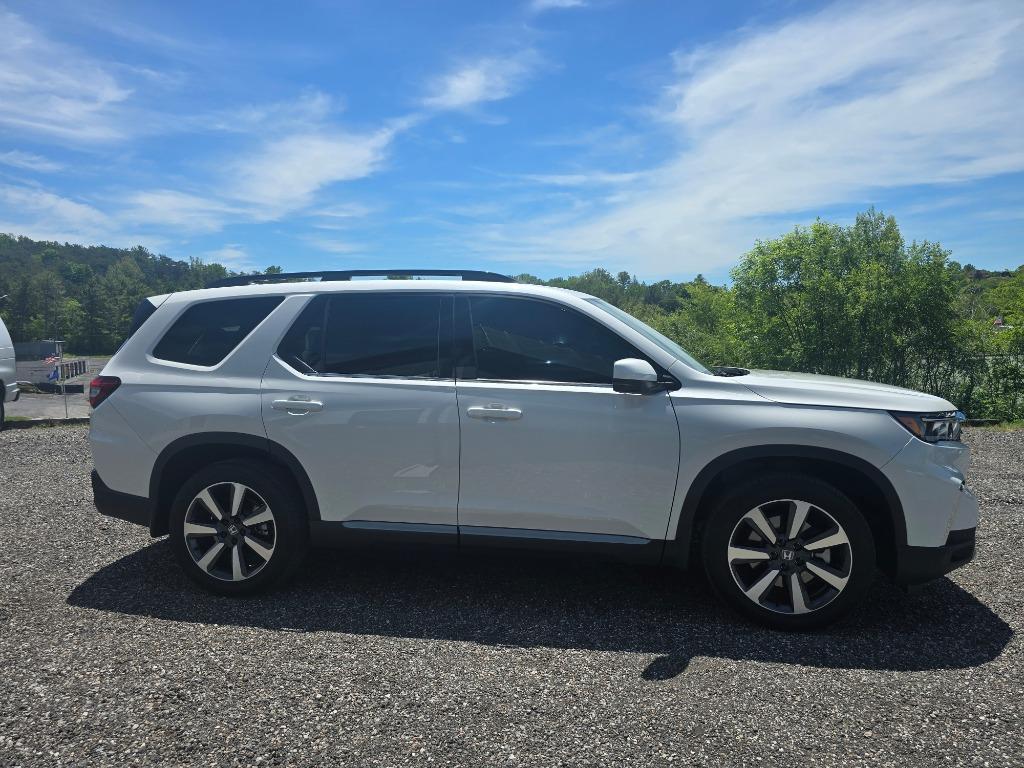 2025 Honda Pilot - $49,450