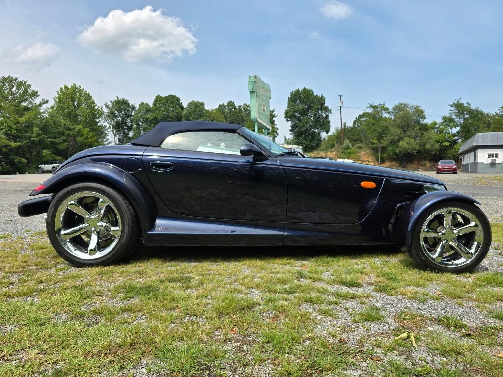 2001 Chrysler Prowler - $26,950