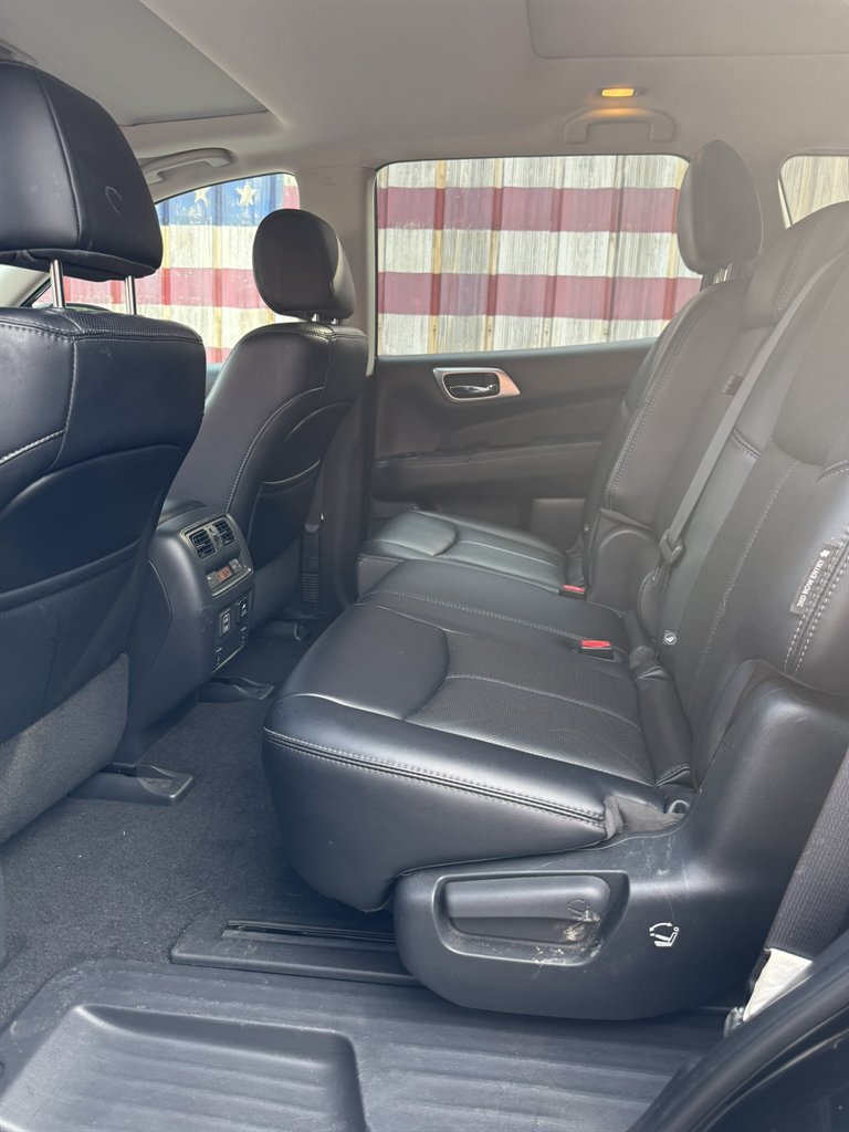 2018 Nissan Pathfinder - $22,500