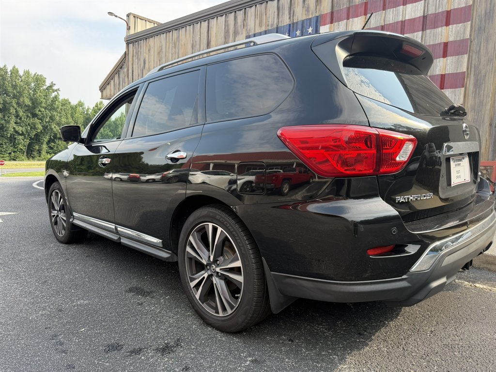 2018 Nissan Pathfinder - $22,500