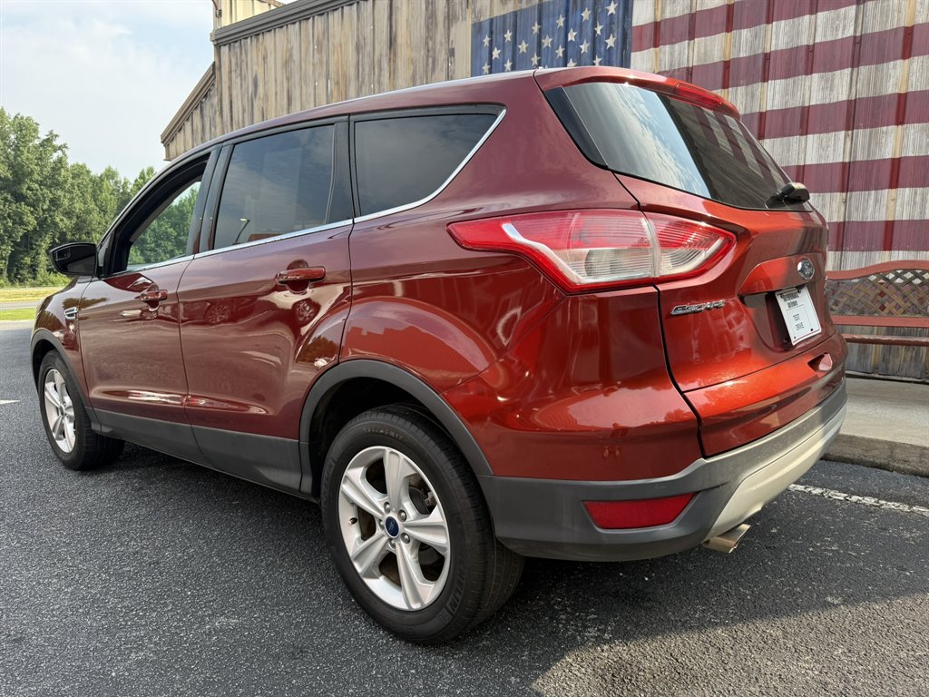 2016 Ford Escape - $12,133