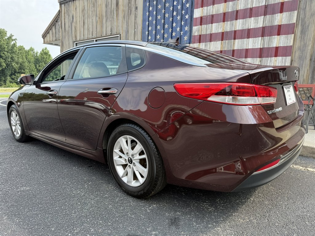 2016 Kia Optima - $10,953