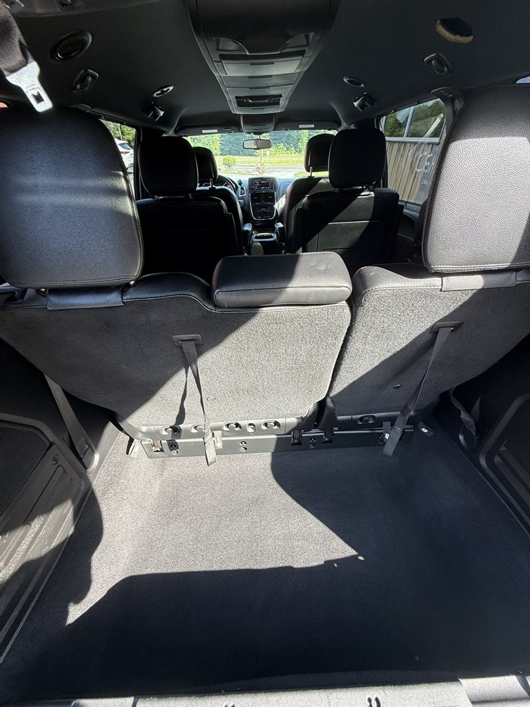2018 Dodge Grand Caravan - $15,353