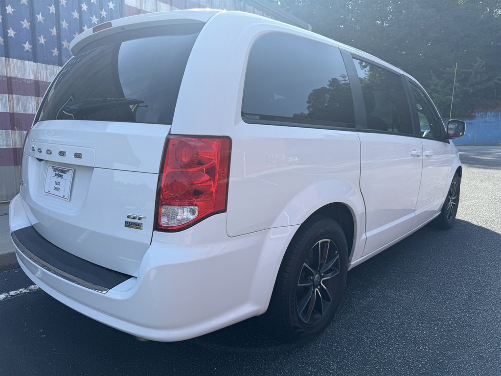 2018 Dodge Grand Caravan - $15,353