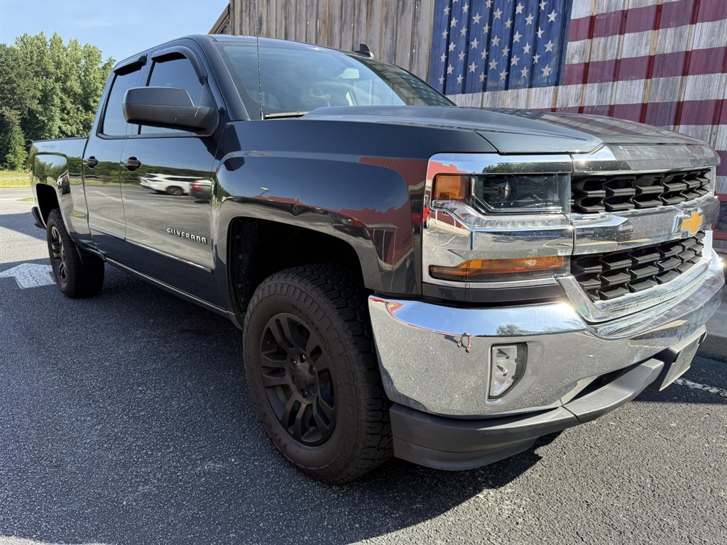 2017 Chevrolet Silverado - $23,633