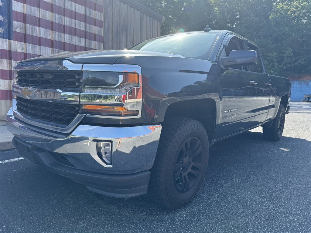 2017 Chevrolet Silverado - $23,633