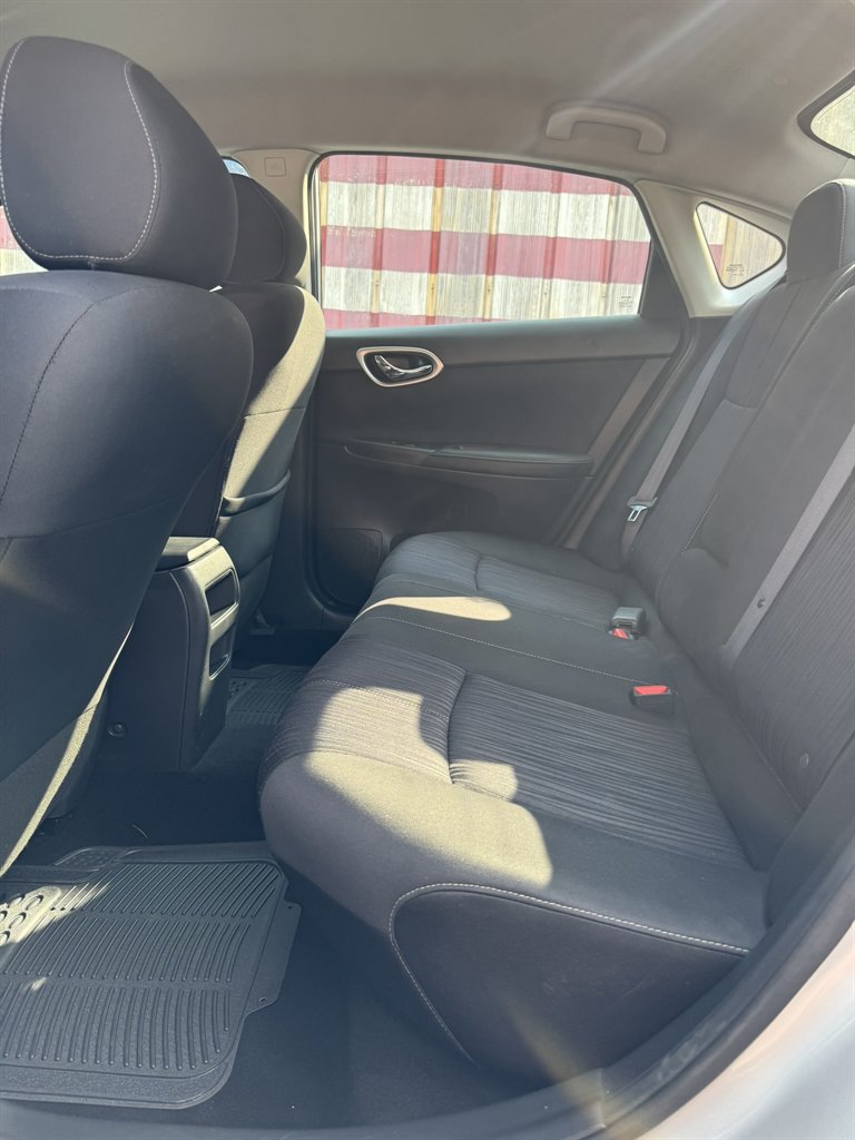 2017 Nissan Sentra - $9,775