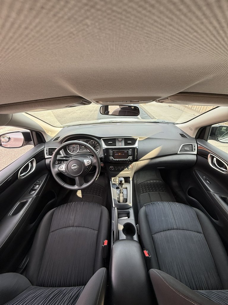 2017 Nissan Sentra - $9,775