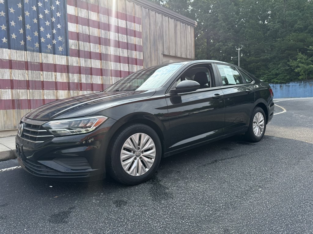 2019 Volkswagen Jetta - $13,175