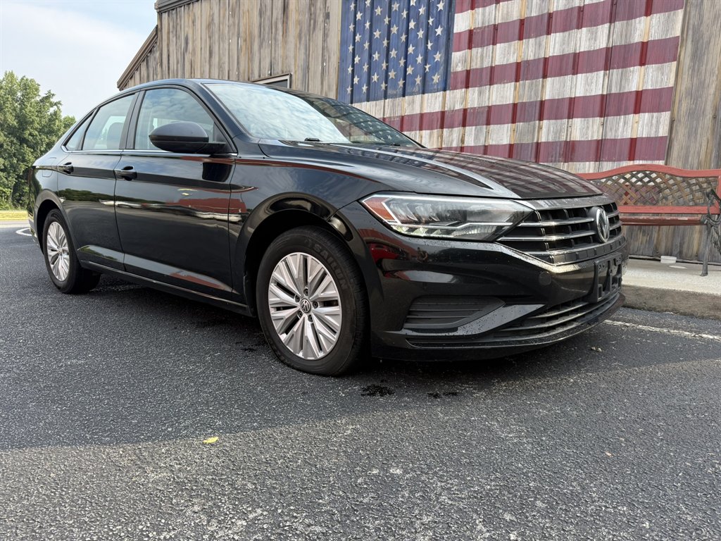 2019 Volkswagen Jetta - $13,175