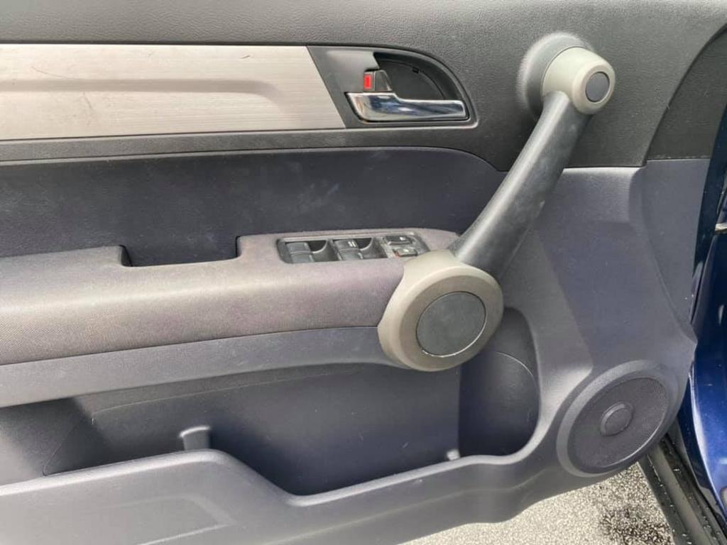 2010 Honda CR-V LX photo
