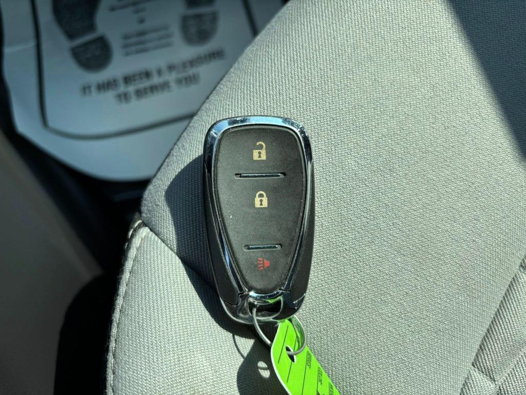 2021 Chevrolet Equinox LS photo 17