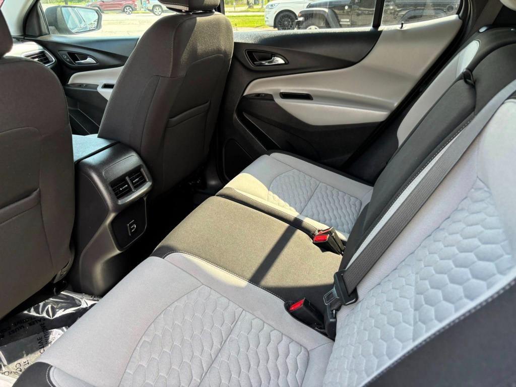 2021 Chevrolet Equinox LS photo 7