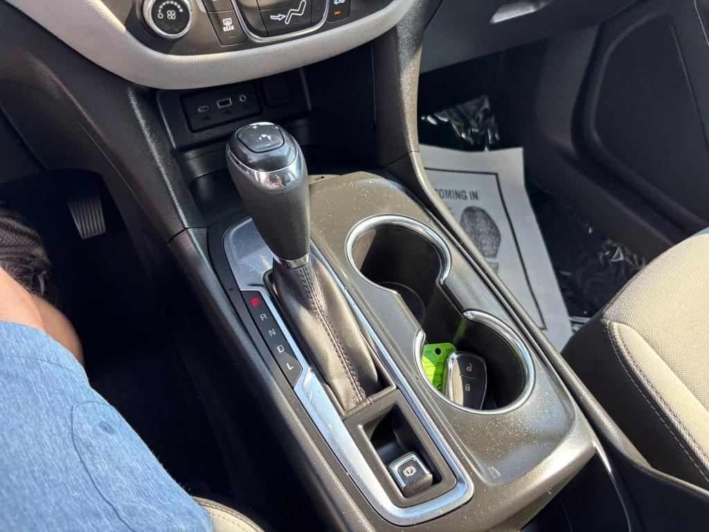 2021 Chevrolet Equinox LS photo 14