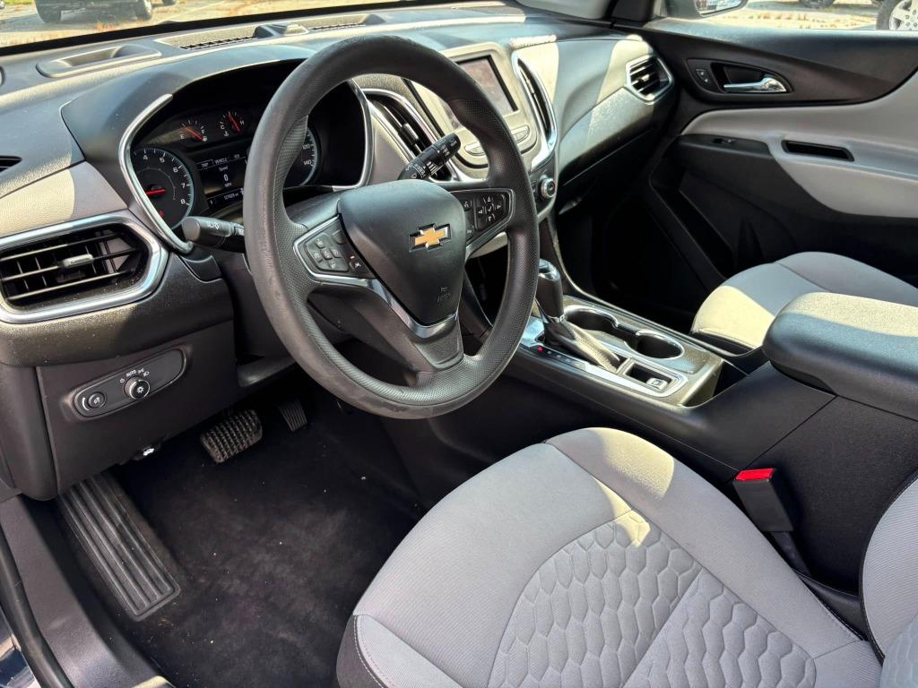 2021 Chevrolet Equinox LS photo 6