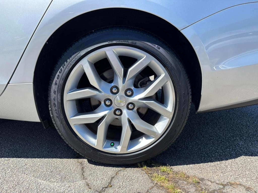 2016 Chevrolet Impala LTZ photo