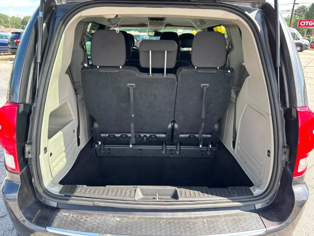 2020 Dodge Grand Caravan - $12,995