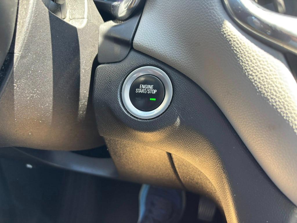 2019 Chevrolet Equinox - $11,995