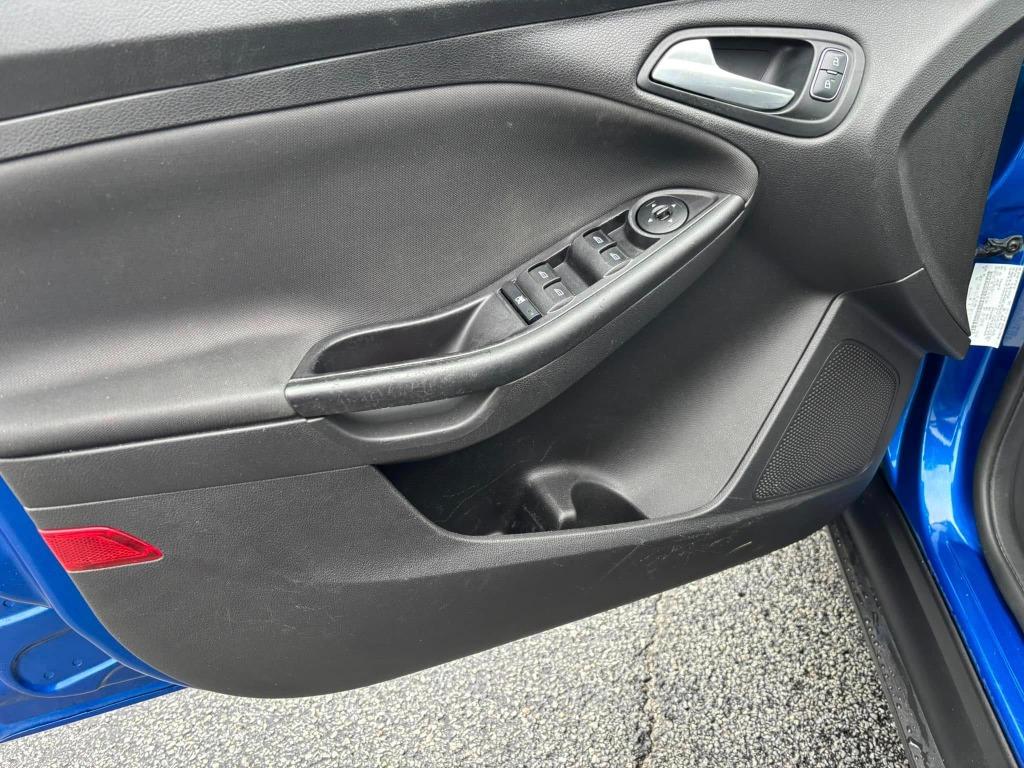 2018 Ford Focus SE photo