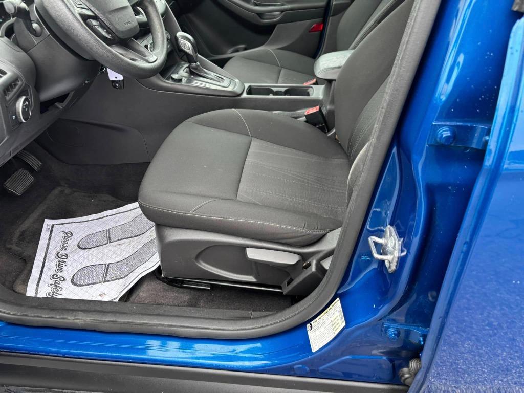 2018 Ford Focus SE photo
