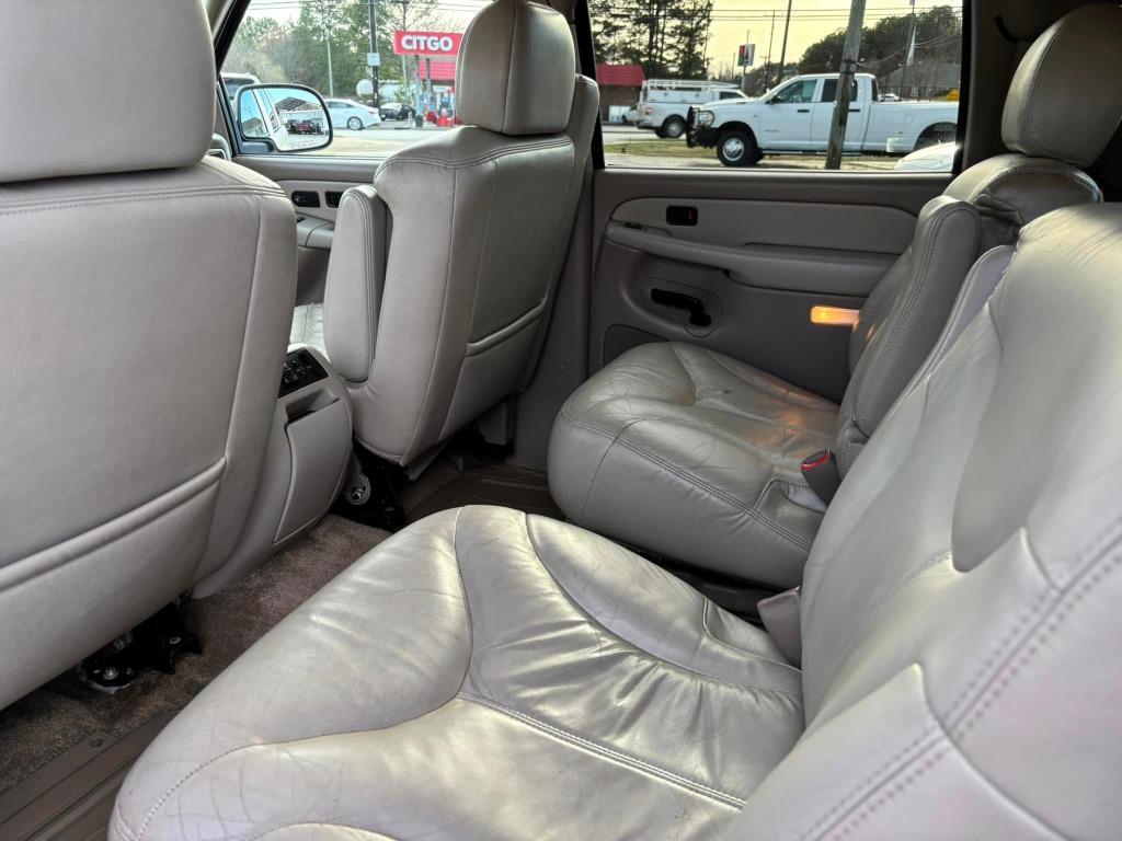 2002 GMC Yukon XL 1500 SLE photo