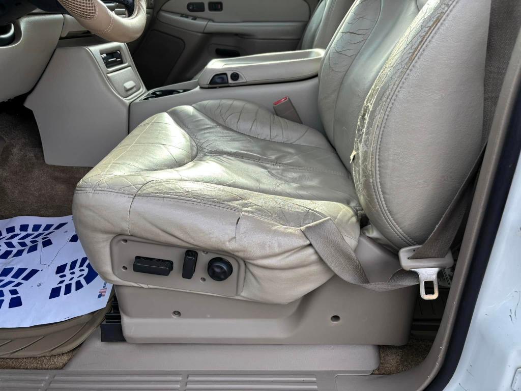 2002 GMC Yukon XL 1500 SLE photo