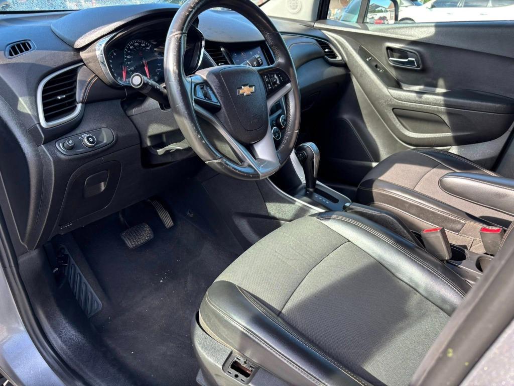 2020 Chevrolet Trax LT photo 6