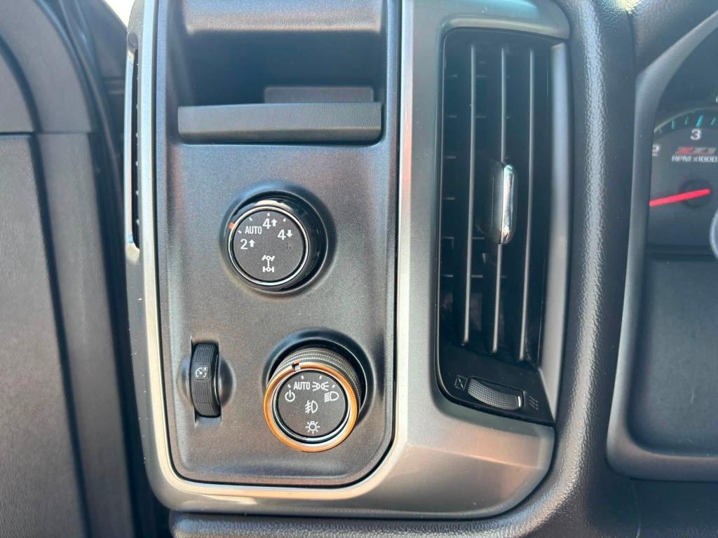 2015 Chevrolet Silverado - $16,473