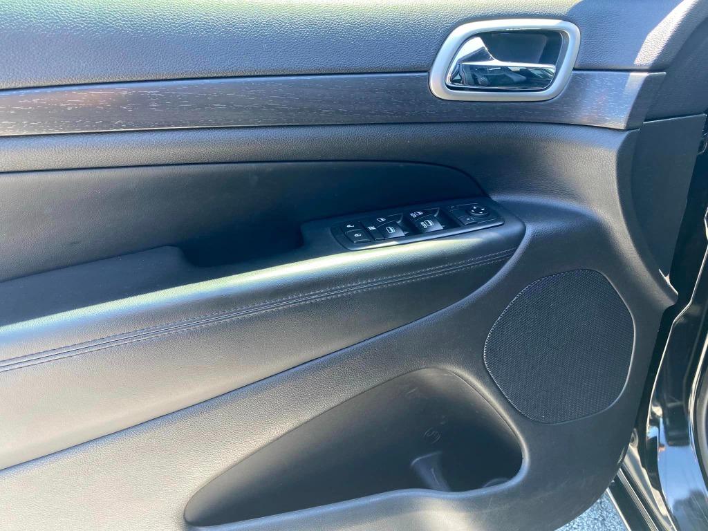 2018 Jeep Cherokee - $9,995