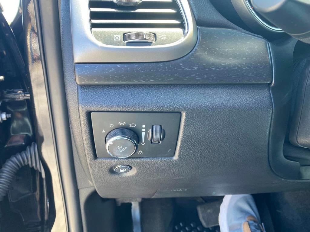 2018 Jeep Cherokee - $9,995