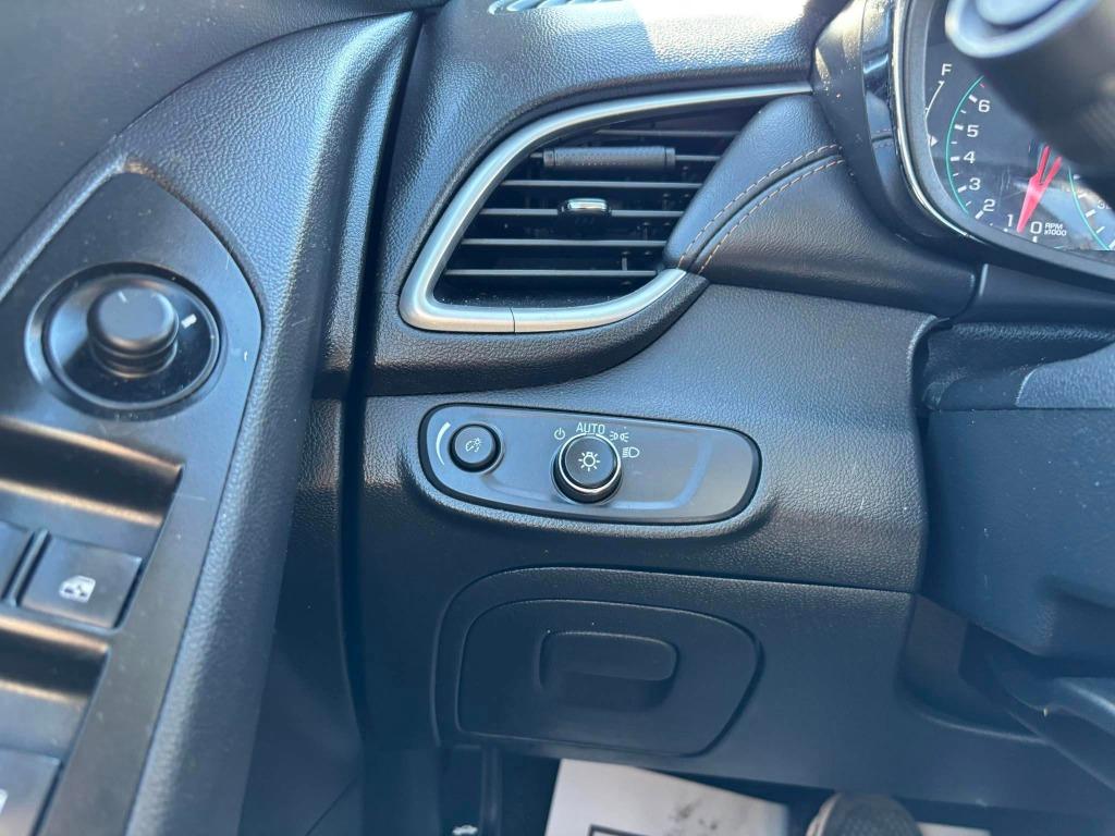 2022 Chevrolet Trax LS photo