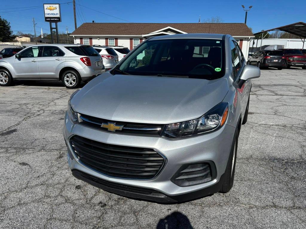 2022 Chevrolet Trax LS photo