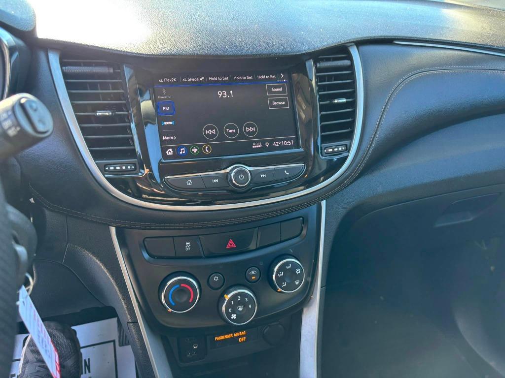 2022 Chevrolet Trax LS photo