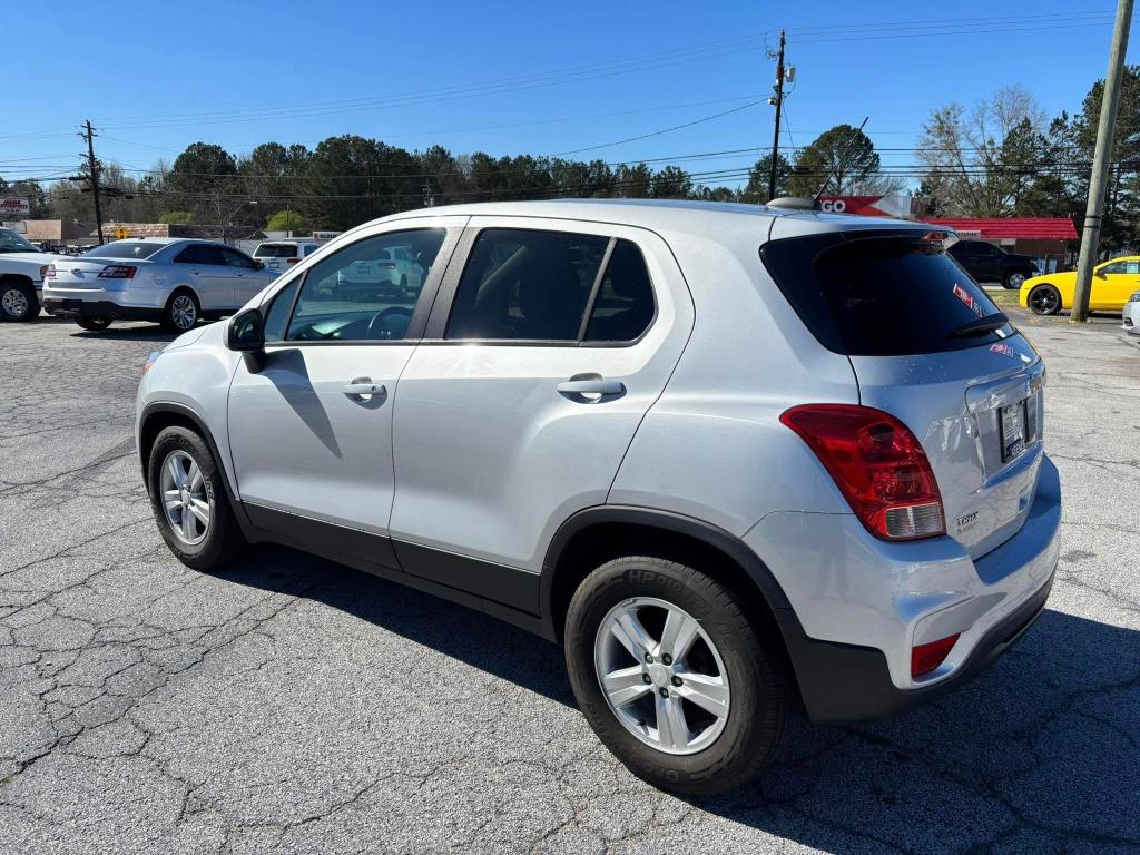 2022 Chevrolet Trax LS photo