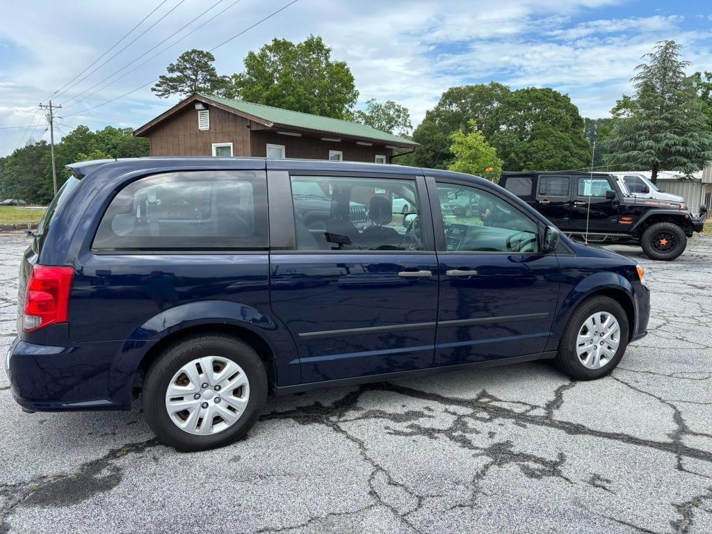 2015 Dodge Grand Caravan - $8,995
