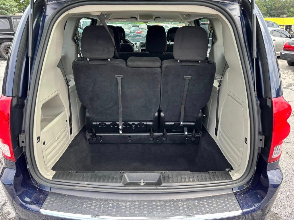 2015 Dodge Grand Caravan - $8,995