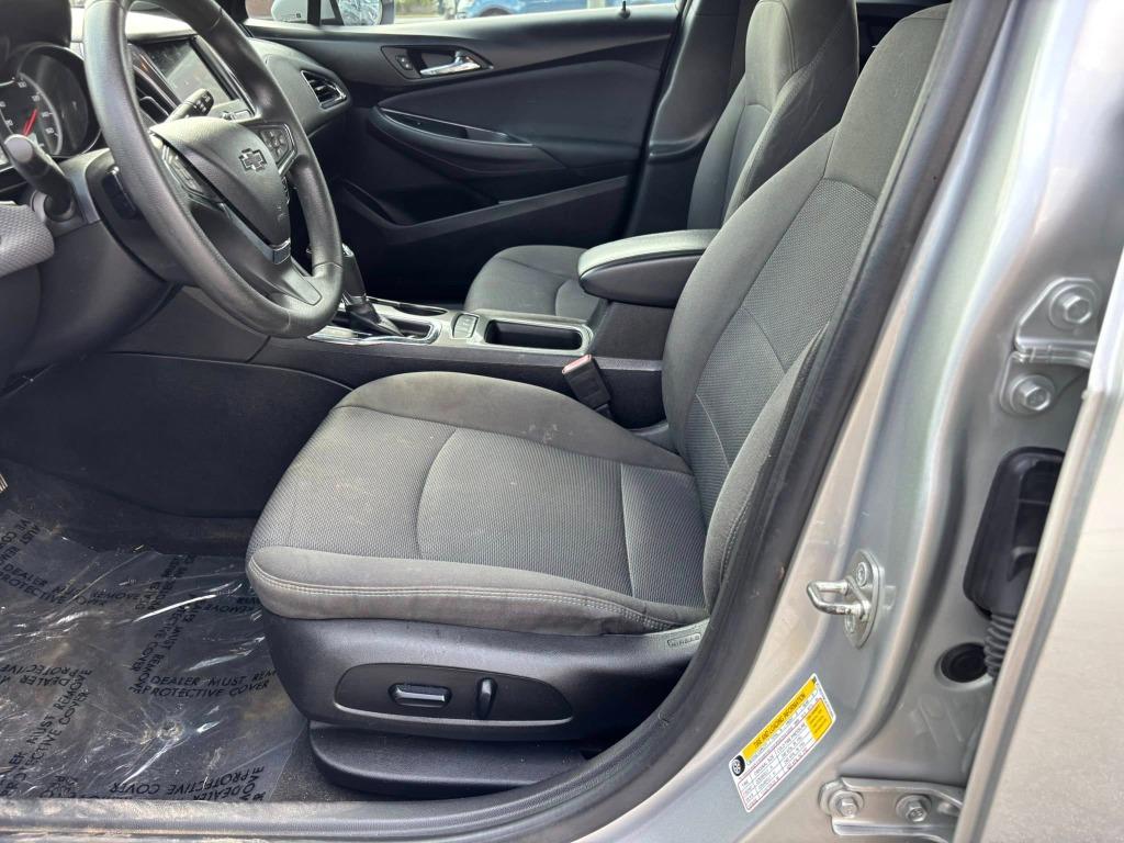 2019 Chevrolet Cruze - $12,995
