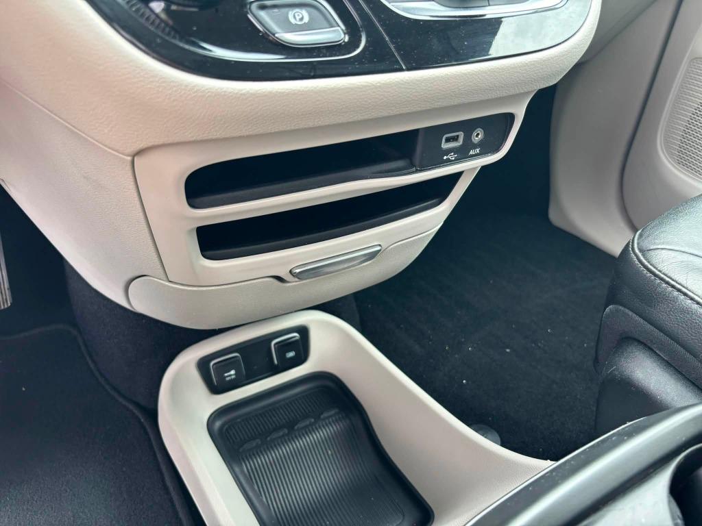 2019 Chrysler Pacifica - $12,473